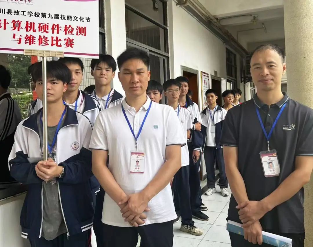 龍川縣技工學(xué)校2025年計(jì)算機(jī)平面設(shè)計(jì)專業(yè)招生簡章